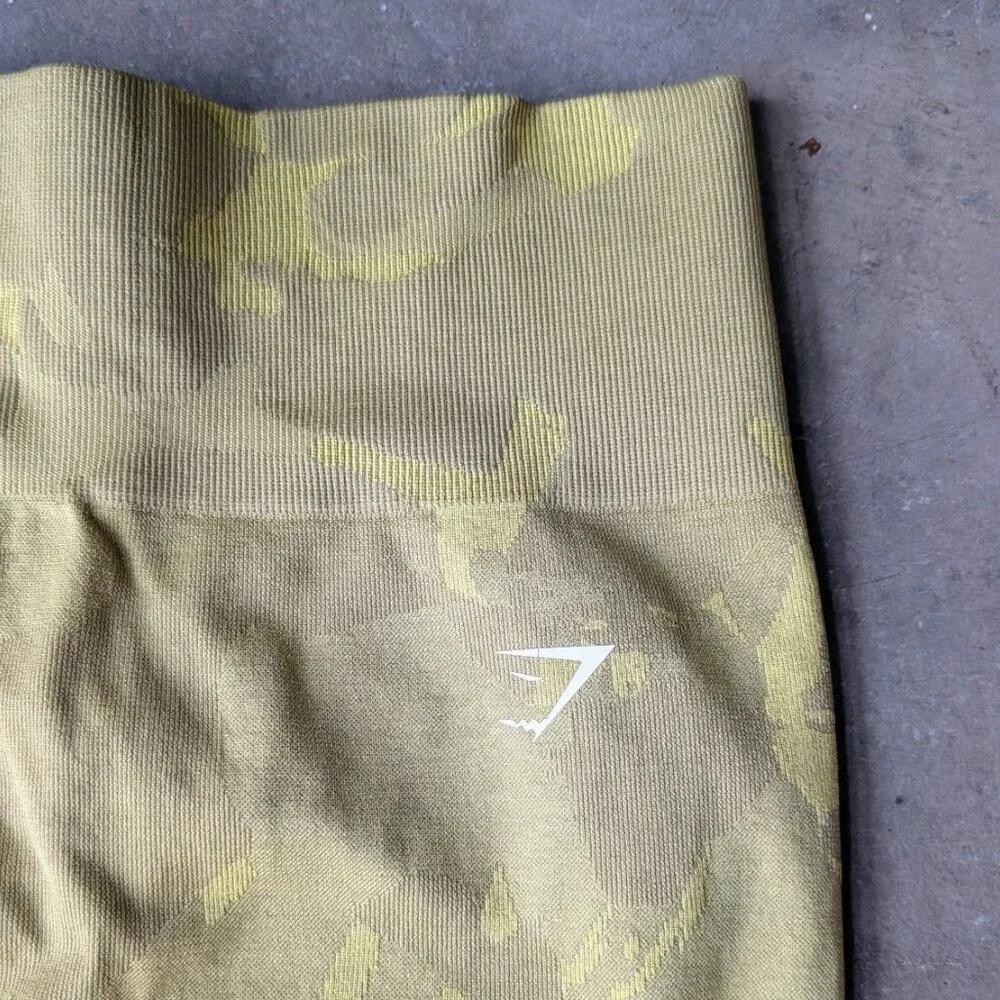 Gymshark Adapt Camo Seamless Sports Bra and Leggings Set Green small - Picture 7 of 9